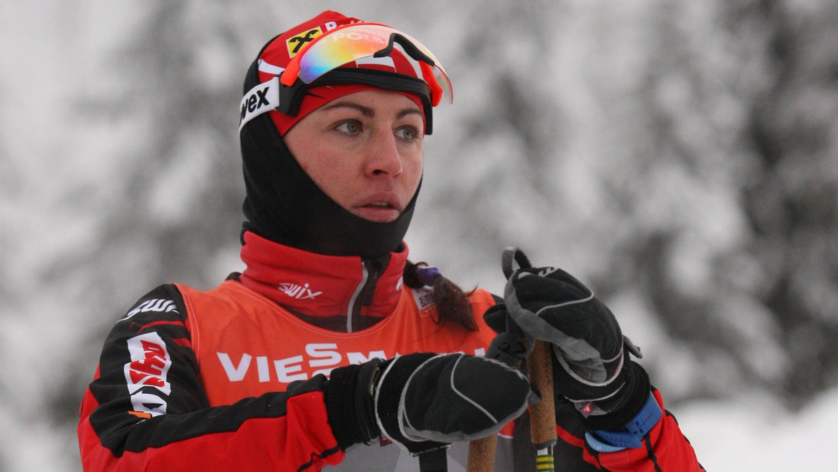 Norweżka Ingvild Flugstad Oestberg wygrała kwalifikacje do sprintu stylem klasycznym Pucharu Świata w biegach narciarskich w Drammen. Justyna Kowalczyk straciła do niej aż 15,61 s i z 48. wynikiem nie zakwalifikowała się do zawodów głównych.