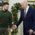 Zełenski rozmawiał z Bidenem. Pentagon ujawnił, jaką broń przekaże Ukrainie