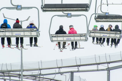 To będzie drogi sezon dla narciarzy. Tak drogi prąd wywinduje ceny skipasów