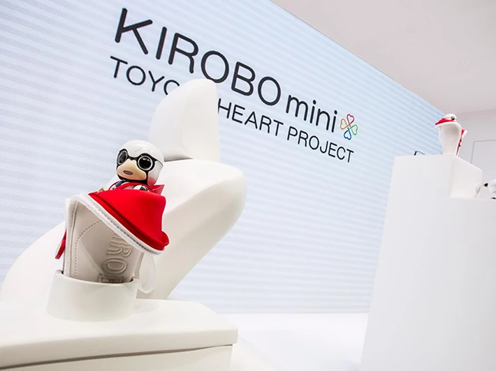 Kirobo Mini - robot pomocny w podróży 