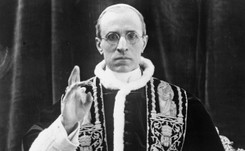 Watykan otworzy tajne archiwum ws. Piusa XII. Papież milczał na temat Holokaustu?