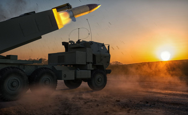 W 2019 r. Polska za 414 mln dolarów kupiła 20 zestawów artylerii rakietowej dalekiego zasięgu HIMARS.