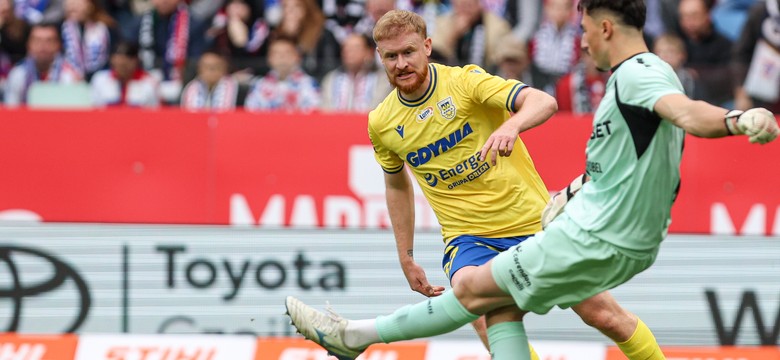 Górnik Zabrze zatopił Arkę Gdynia. Marcel Łubik popełnił kuriozalny błąd
