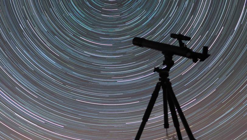 Linsenteleskope und Spiegelteleskope für den Sternenhimmel