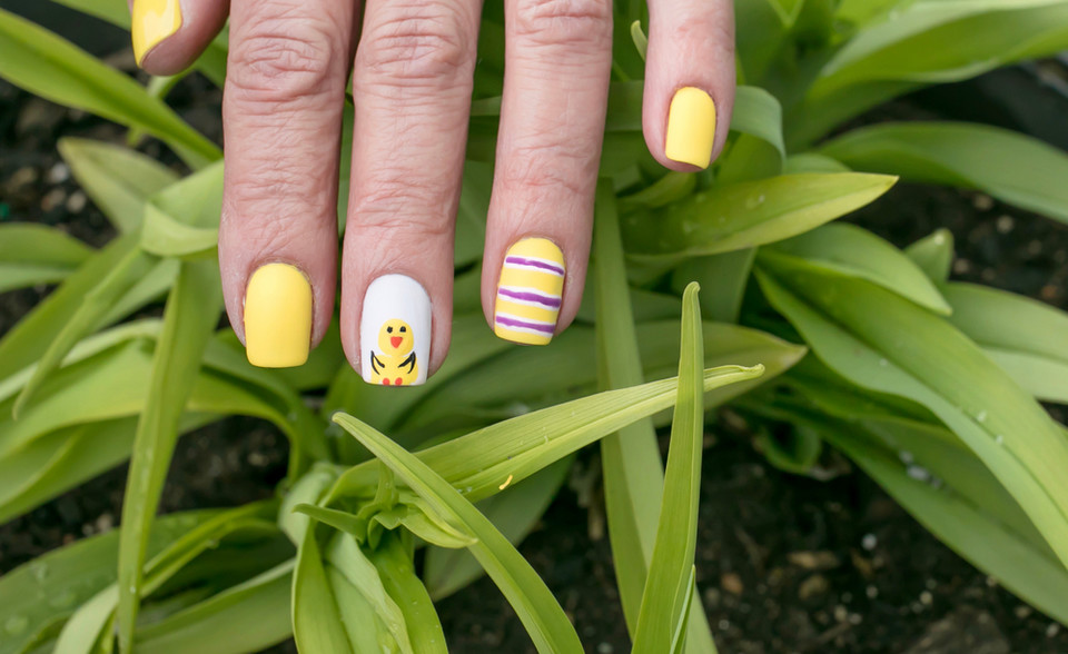 Wielkanocne paznokcie - pomysły i inspiracje na świąteczny manicure