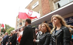 Politycy PO i PSL krytykują wizytę ministrów w Londynie. 'Nie ma co robić działań wizerunkowych'