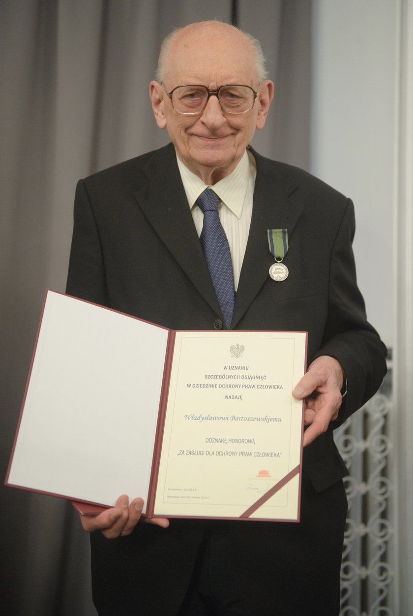 Władysław Bartoszewski nie żyje