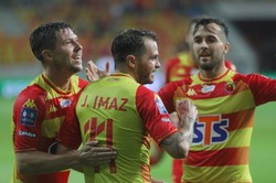 Puchary zmęczyły Raków? Gładka wygrana Jagiellonii [WYNIKI I TABELA]