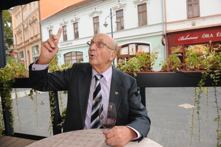 Gyula bácsi legalább kétszer találkozott azonosítatlan repülő tárggyal