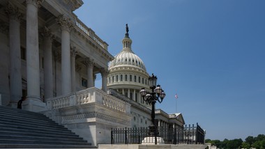 shutdown w usa. resort bezpieczeństwa bez pieniędzy,