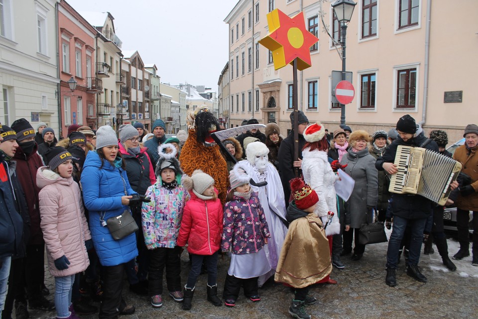 Trzej Królowie przeszli ulicami Kielc