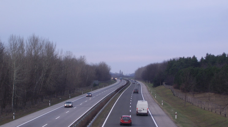 Durva baleset történt az M5-ös autópályán /Fotó: Wikipédia