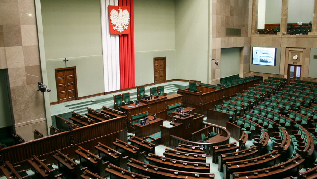 Sejm na rozpoczynającym się we wtorek posiedzeniu zajmie się dwoma prezydenckimi projektami. Projekt noweli Ordynacji podatkowej zakłada, że wątpliwości powinny być rozstrzygane na korzyść podatnika; zmiana Prawa o stowarzyszeniach ma na celu m.in. ułatwienie ich rejestrowania.