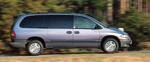 Chryslera Grand Voyager, Ford Windstar, Mercedes V, VW T4 - Rodzinne autobusy