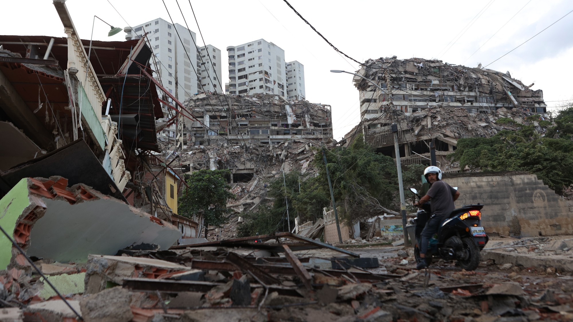 Venezuelu zasiahli dve silné zemetrasenia.