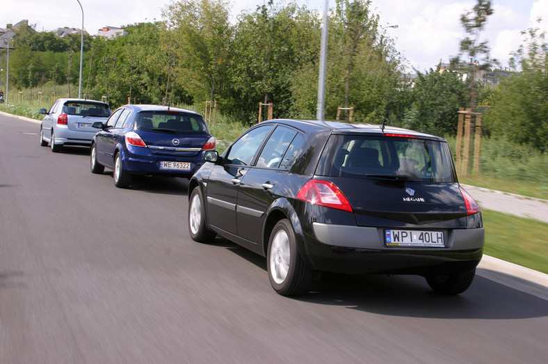 Kompakty ograniczonego ryzyka? Opel Astra kontra Renault Megane i Toyota Corolla