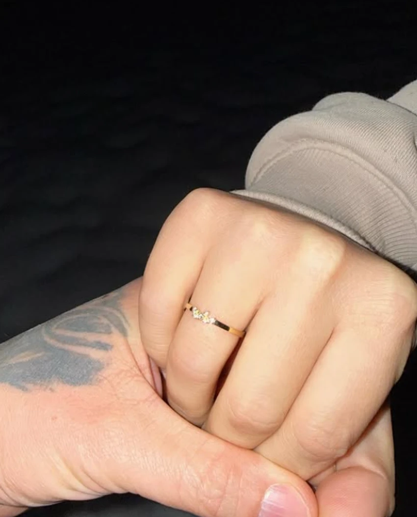 Vuk Mob verio devojku 