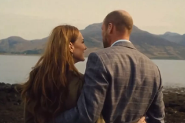 Kejt objavila NIKAD VIĐENE slike sa Vilijamom i SNAGA LJUBAVI oduzima dah: "Ovo je bilo moje UTOČIŠTE dok sam se borila sa rakom. Posle mračnih dana..."