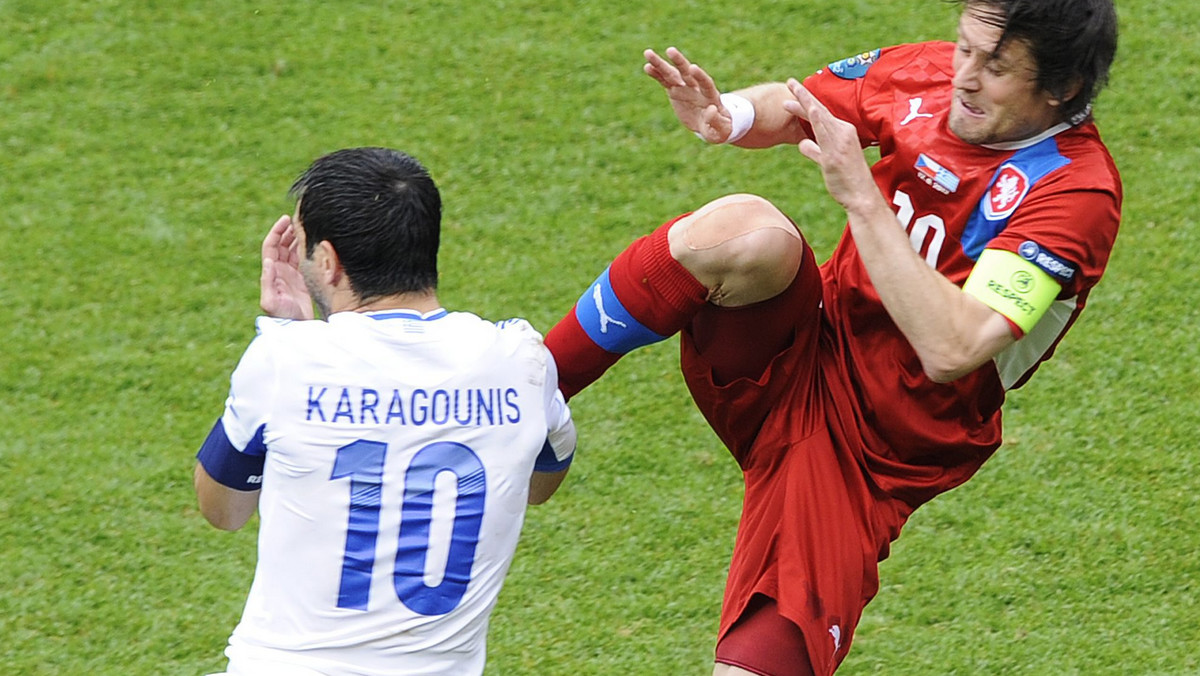 Tomas Rosicky ma problemy ze ścięgnem achillesa - poinformowały czeskie media. Środkowy pomocnik reprezentacji Czech urazu nabawił się podczas meczu Euro 2012 z Grecją.
