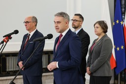 "Fabryki publikacji" na uczelniach wyższych. Koncentrowanie się na kilku przypadkach to za mało