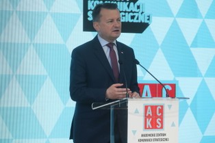 Szef MON: Żadna armia, jeśli jest nieliczna, nie może być silna