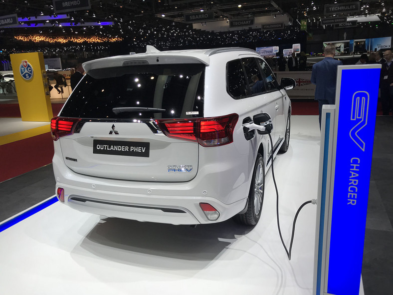 Światowa premiera - Mitsubishi Outlander PHEV 2019