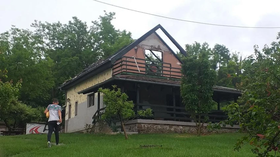 Izgorela kuća u Banoštoru