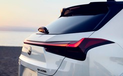 Lexus UX ostro tanieje! Teraz cena i hybryda 2.0 robią wielką różnicę