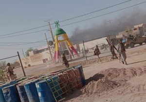 Militanti na ulicama Kidala na severu Malija 25. aprila