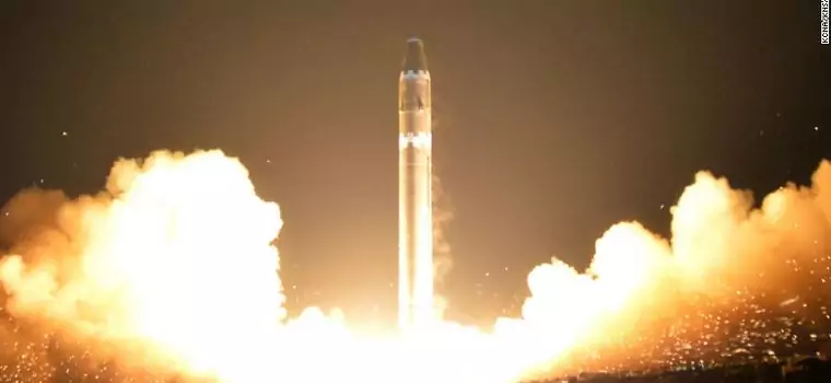 Hwasong-15 - nowe zdjęcia ze startu międzykontynentalnej rakiety balistycznej Korei Północnej