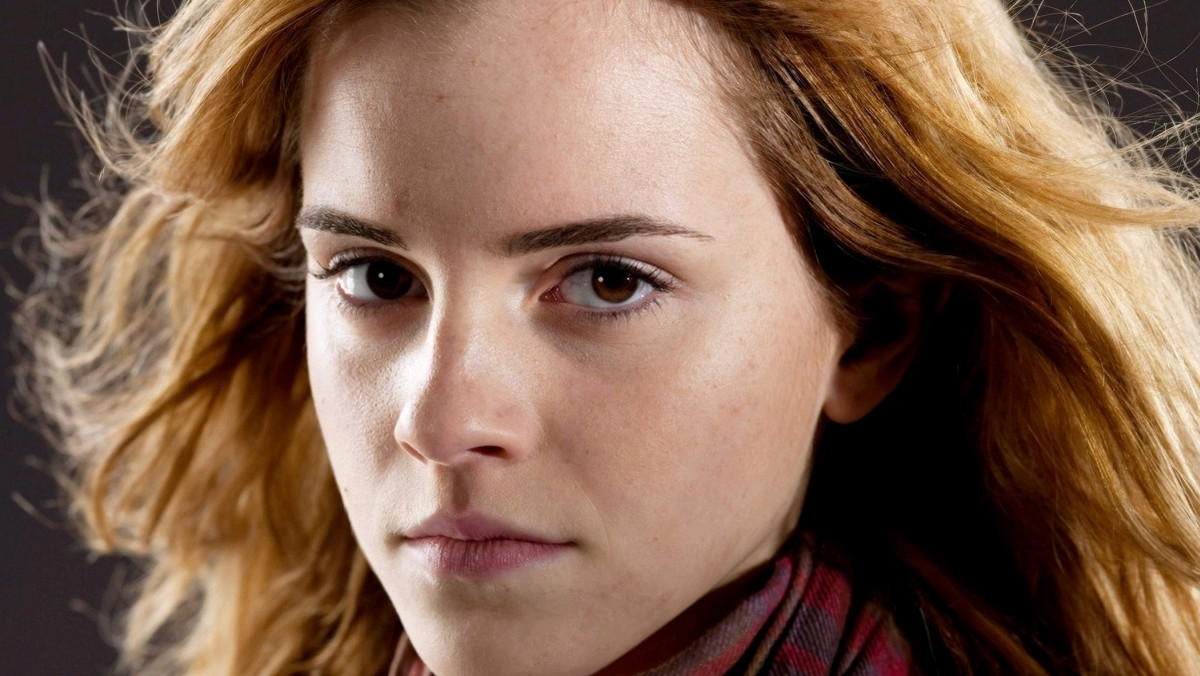 Przez pół życia Emma Watson była mądrą czarodziejką z Hogwartu. Nic dziwnego, że ostateczne rozstanie z filmowym alter ego przyjęła z żalem. Jednak w pewnym sensie postać Hermiony będzie trwać w niej nadal.