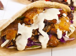 Dodatki fosforanowe w kebabie? Komisja Europejska się nie sprzeciwia