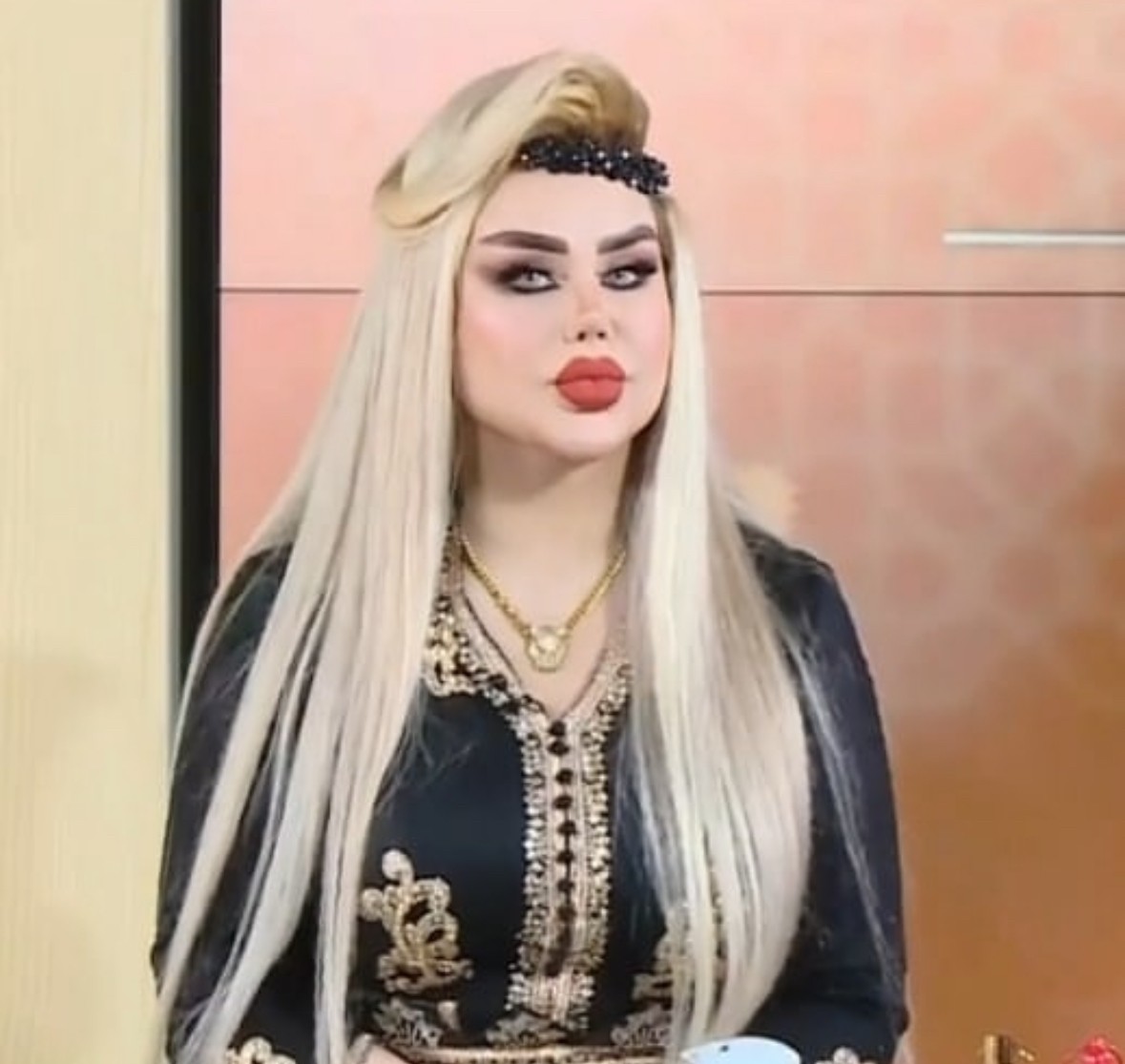 Dalia je moderátorka a herečka.