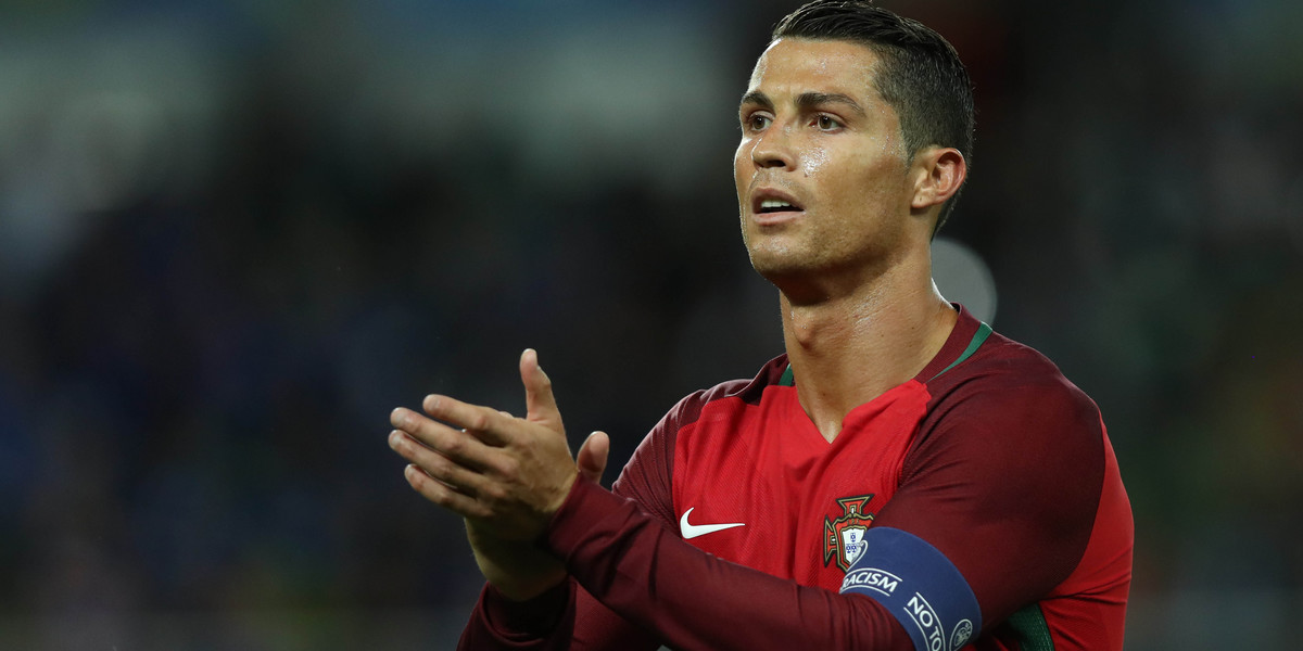 Ronaldo był pięciokrotnie wybierany najlepszym piłkarzem roku na świecie. Barw Realu Madryt bronił od 2008 roku, kiedy trafił tam z Manchesteru United za rekordową wówczas kwotę 100 milionów euro. 