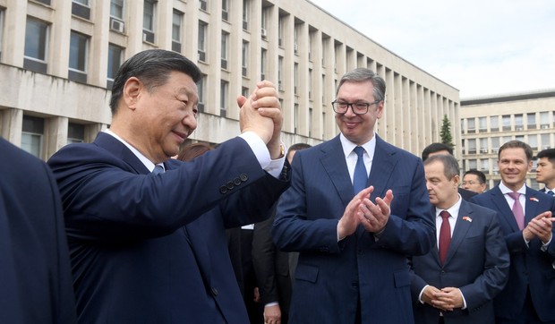 Aleksandar Vučić, Si Đinping