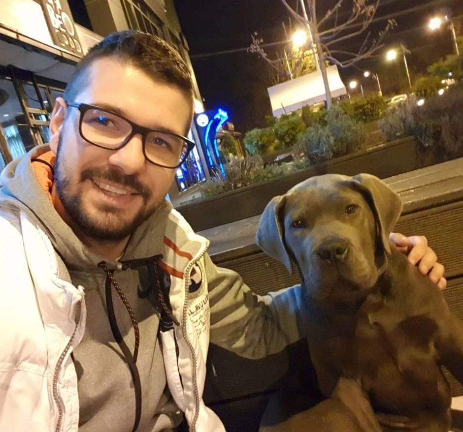 Još jedan pevač optužio Minu Kostić za krađu od 500 evra