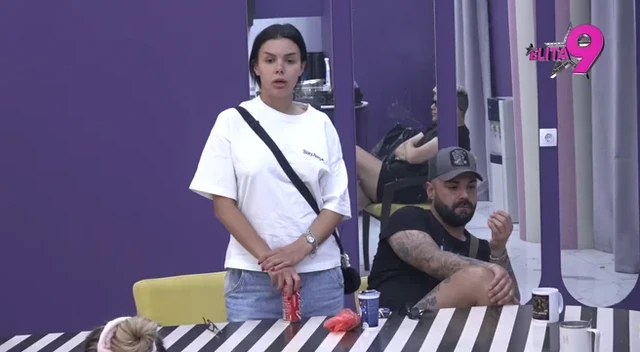RASKRINKAVANJE GODINE: Anita objavila rat Anđelu: "Demolirao mi je stan pred detetom, iskoristio me taktički"