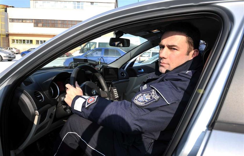 Nowe samochody dla policji