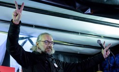 'wSieci': Siostra Kijowskiego ostro o bracie: Jego łatwo trzymać za twarz, bo ma dużo za uszami