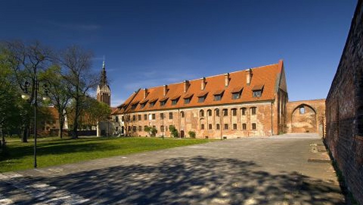 Wystawę zabytkowej chińskiej porcelany z XVII i XVIII wieku można oglądać od czwartku w Muzeum Archeologiczno-Historycznym w Elblągu. Większość prezentowanych eksponatów pochodzi z prowadzonych przez blisko 30 lat wykopalisk na elbląskiej starówce.