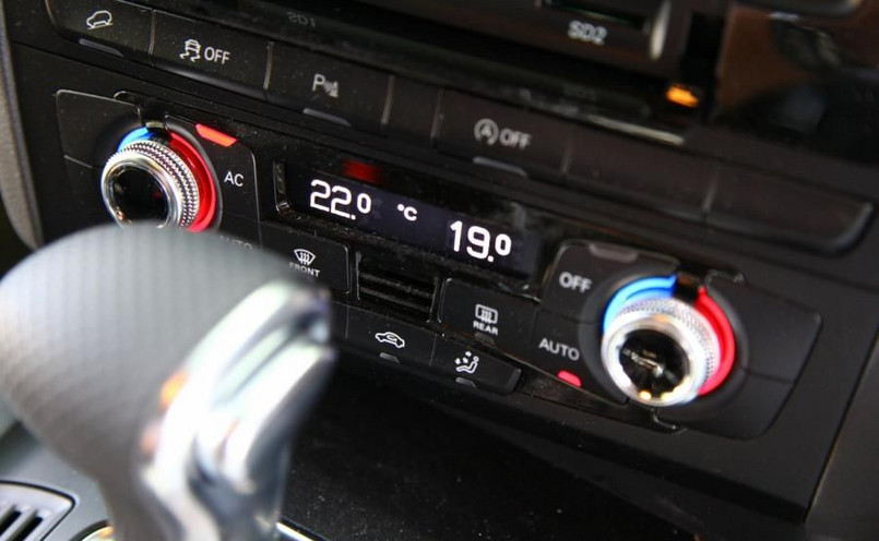 Systemy klimatyzacji w samochodach wyprodukowanych przed 2017 r. w zdecydowanej większości nie są dostosowane do wypełniania ich nowym czynnikiem R1234yf