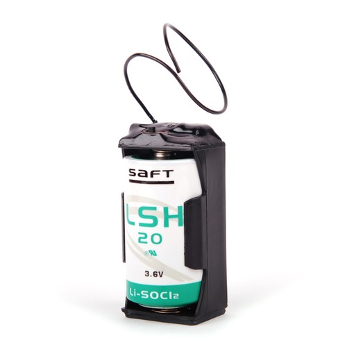 <b>Podsłuch kwarcowy</b>
<br><br>
Specjalistyczny podsłuch kwarcowy jest wyposażony w akumulator, który może pracować aż 37 dni. Wbudowany mikrofon wyłapuje dźwięki z odległości 10-12 metrów, a zasięg transmisji urządzenia w terenie otwartym to ok. 1-2 kilometry. Tego urządzenia z pewnością nie powstydziłby się James Bond.