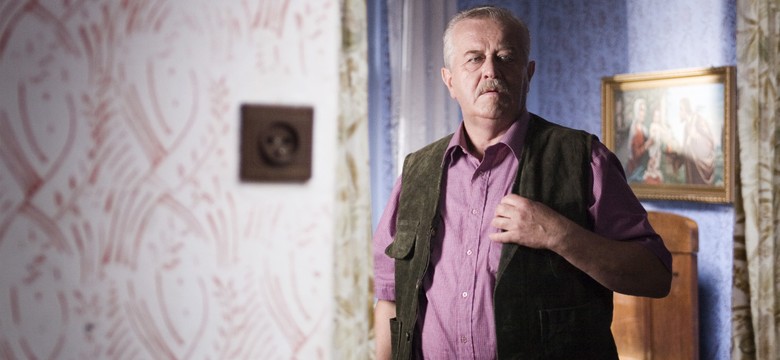 Jego role zawsze zostają w pamięci. Trzy filmy z Marianem Dziędzielem już dziś w telewizji