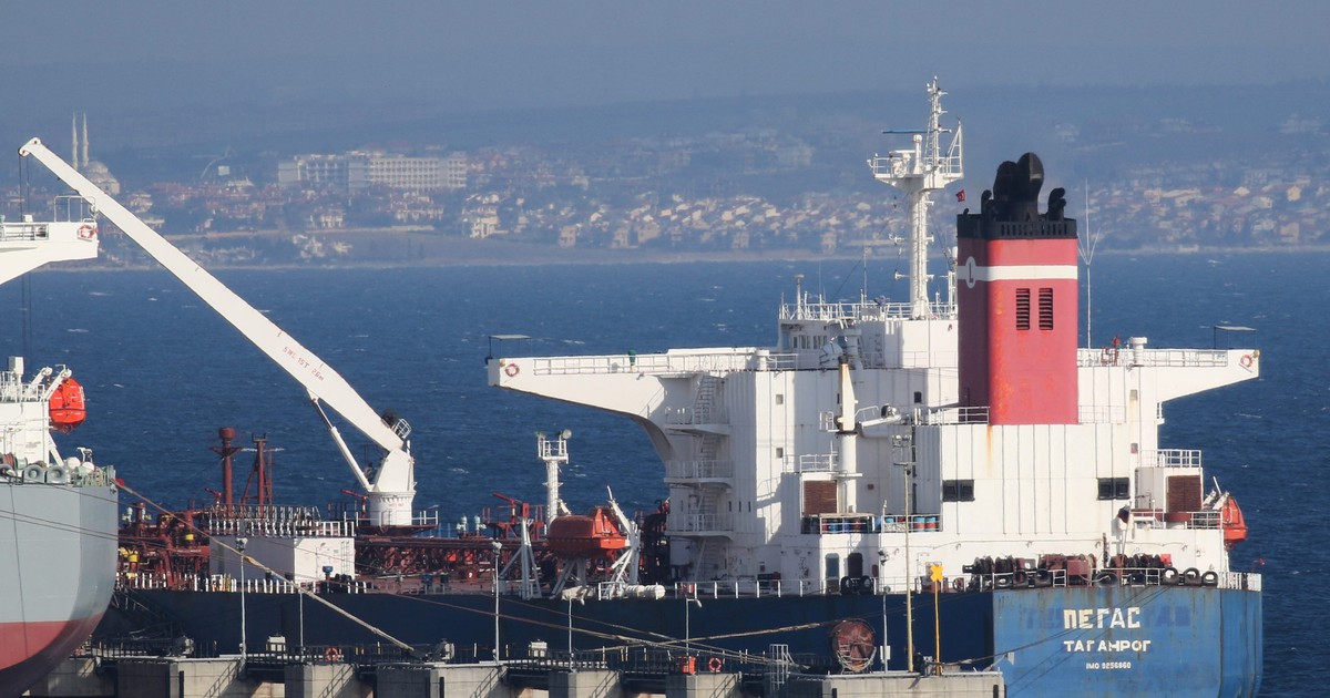 The US has super-sized its crude oil deliveries to Europe to help replace missing Russian supply - Vimarsana News