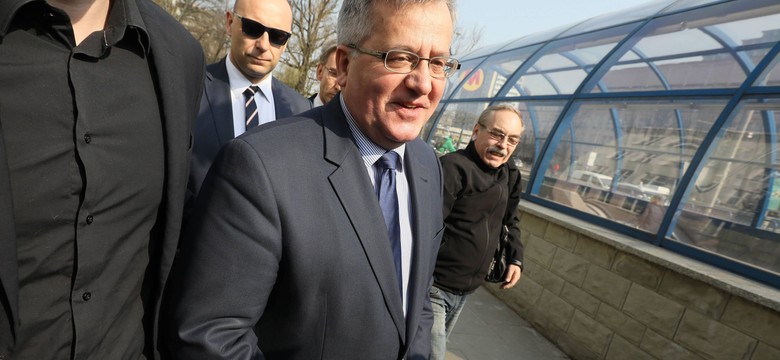 "SE": Komorowski buduje pałac w Budzie Ruskiej. "Ma być gotowy na imieniny żony"