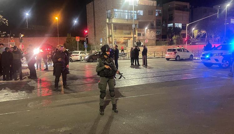Zamach terrorystyczny w Jerozolimie. Uzbrojony napastnik zastrzelił siedem osób