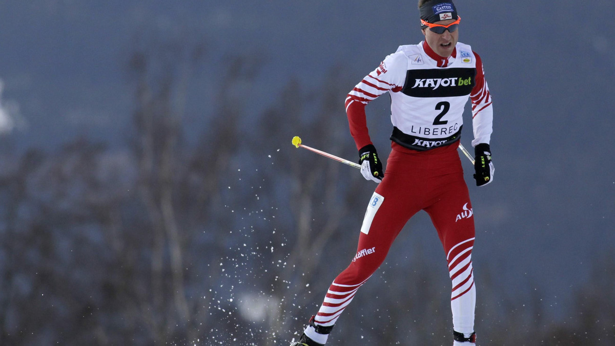 Austriak Bernhard Gruber wygrał w czeskim Libercu zawody Pucharu Świata w kombinacji norweskiej. Drugi był Niemiec Eric Frenzel, a trzeci rodak zwycięzcy Wilhelm Denifl. W cyklu prowadzi mistrz olimpijski z Vancouver Francuz Jason Lamy Chappuis.