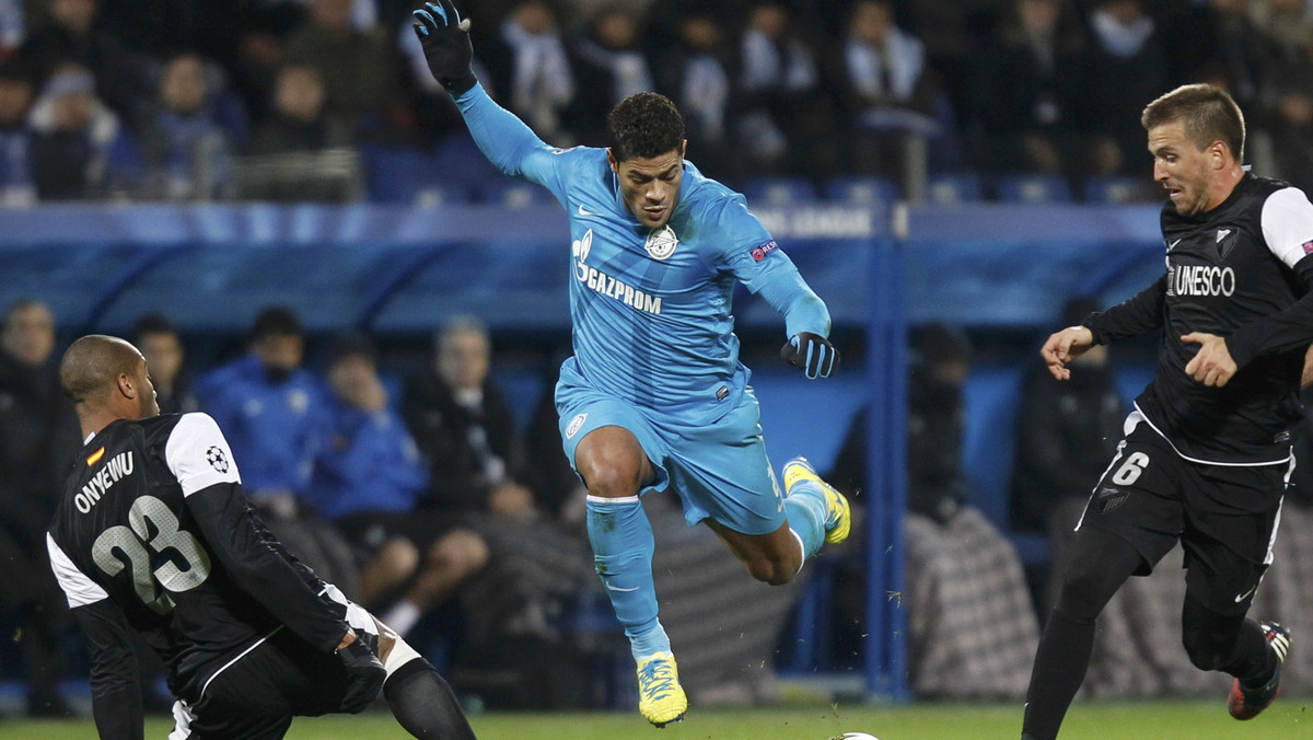 Zenit Sankt Petersburg zremisował na własnym stadionie 2:2 (0:2) z hiszpańską Malagą w meczu grupy C rozgrywek Ligi Mistrzów. Dla Rosjan ten wynik oznacza, że ich szanse na dalszą grę w Champions League są już właściwie iluzoryczne. Ich dalszy los zależy od wyniku meczu AC Milan z Anderlechtem.