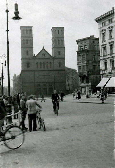 Architektura przedwojennego Poznania: Plac Wiosny Ludów kiedyś i dziś