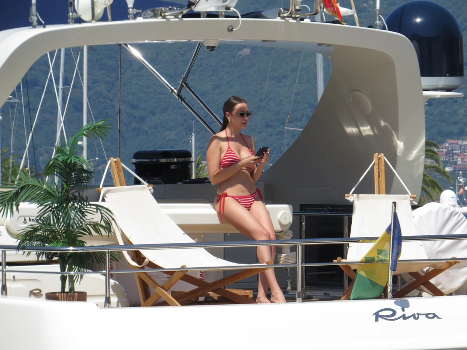 Aleksandra Prijović paparaco